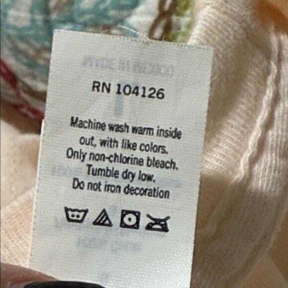 Tultex Universal City Studios women’s size large The Land Before Time t-shirt - Picture 4 of 11